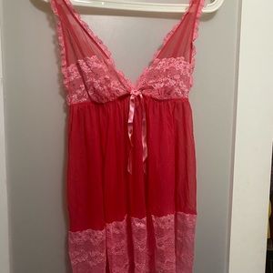 Chemises/ Lingerie lacy beautiful melon pink medium size new without tag.